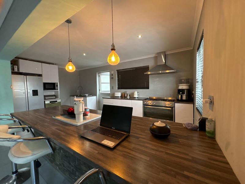 2 Bedroom Property for Sale in Hagley Western Cape